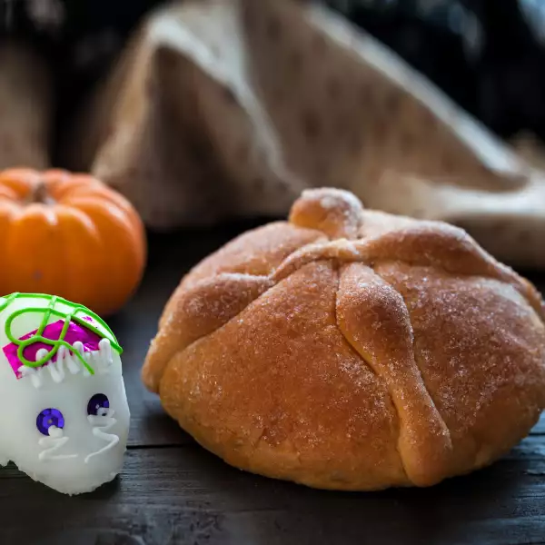 Un delicioso pan de muerto siempre
