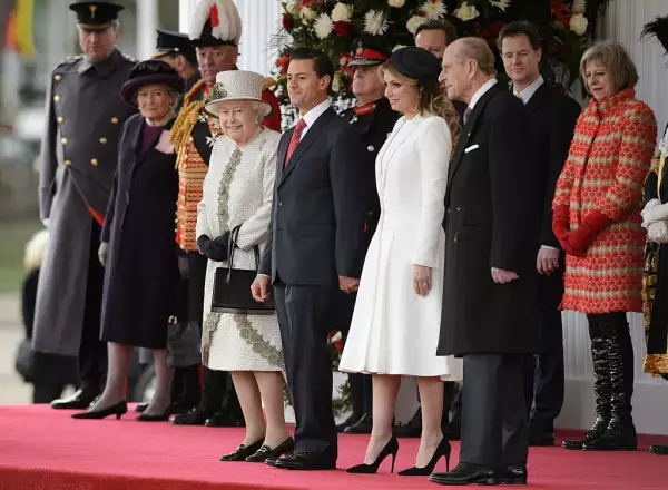 angelica-rivera-reina-isabel