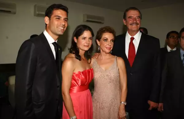 Rafa y Lorena tuvieron entre sus invitados al ex presidente Vicente Fox, quien se hizo acompañar por su esposa Marta Sahagún.