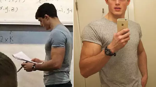 El guapo italiano de 26 años ha estado en boca de todos al descubrirse que no sólo da clases en una universidad de Londres, sino que también tiene una carrera como modelo profesional.