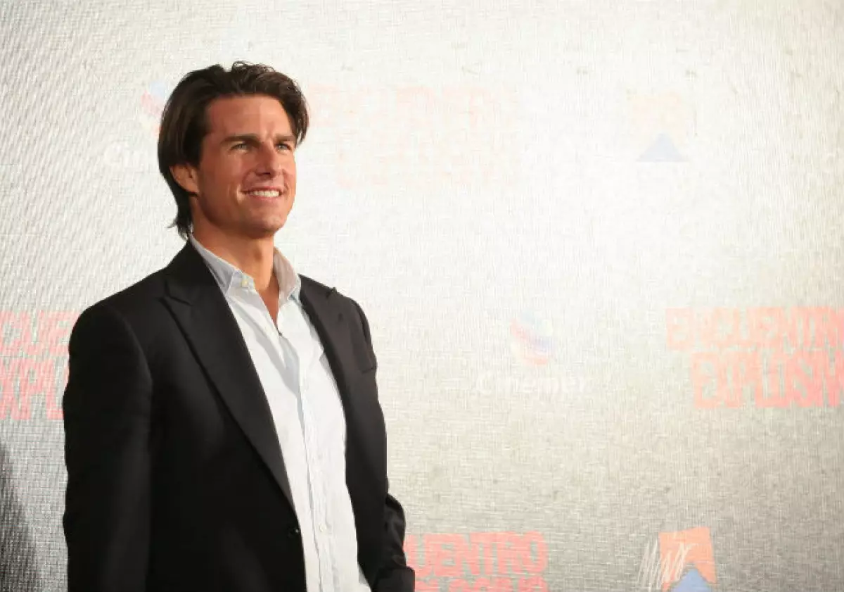 tom-cruise