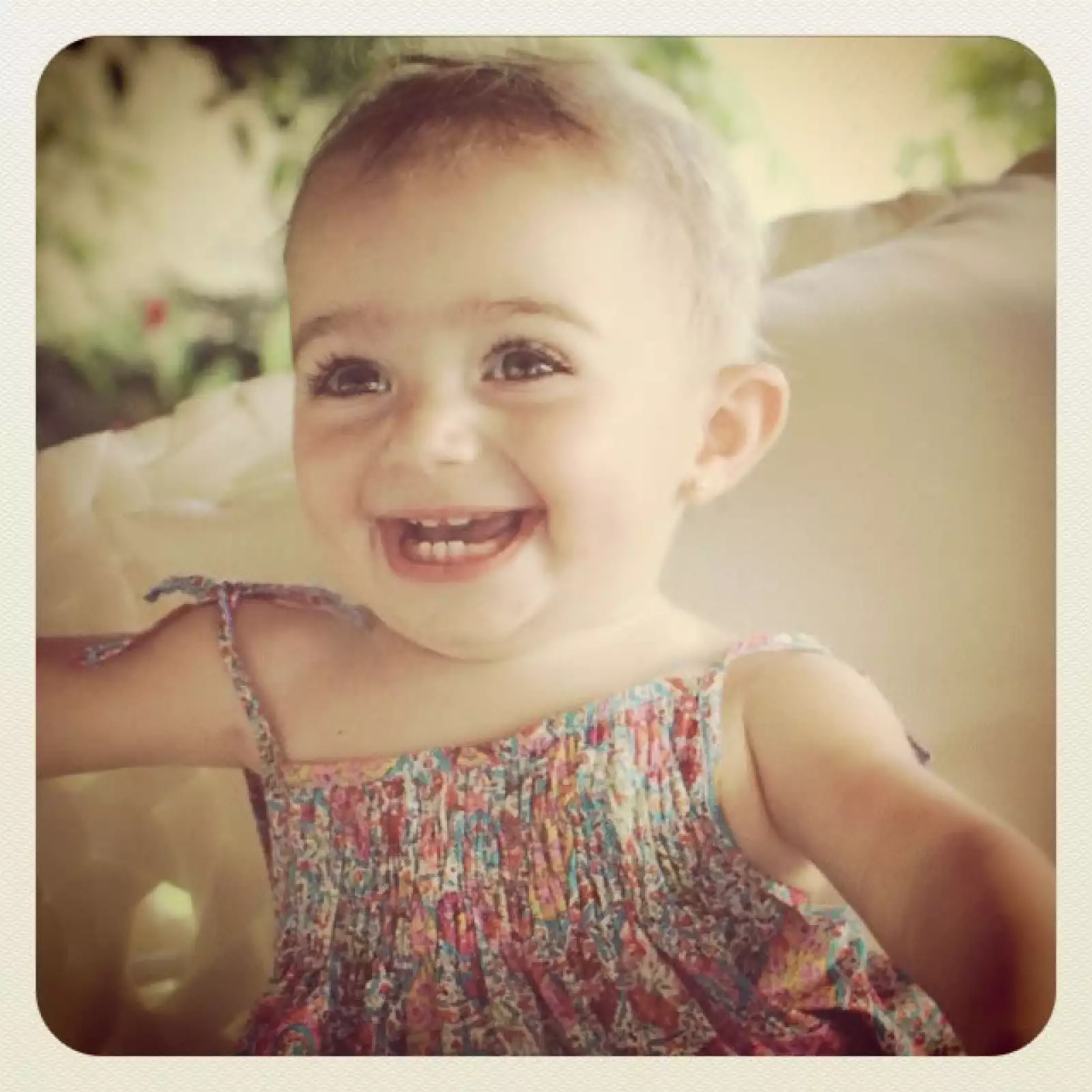 Celebrando el primer año de Olivia el pasado 23 de agosto.