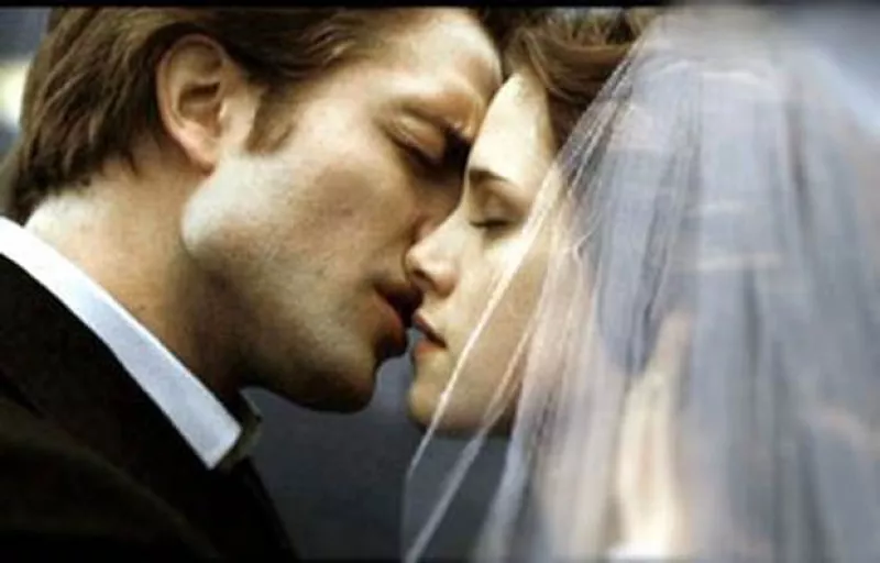 La famosa pareja de actores podrían estar apunto de pisar el altar, tal y como lo hicieron en la saga `Crepúsculo´.