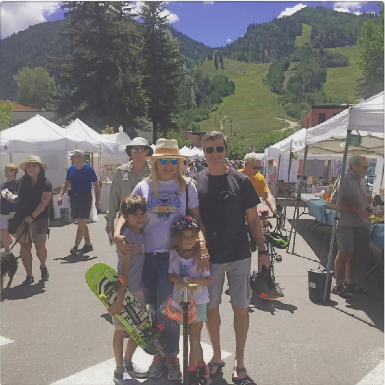 Una tarde en familia en el pueblito de Aspen.