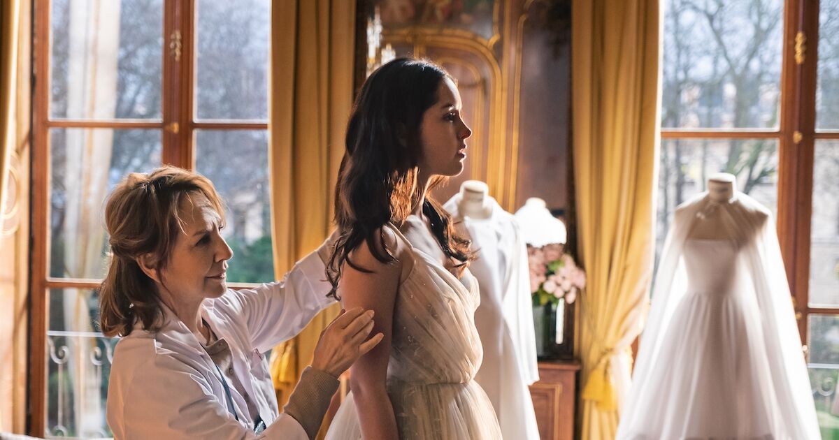 Si eres amante de la moda, incluye la película Alta Costura en tu plan