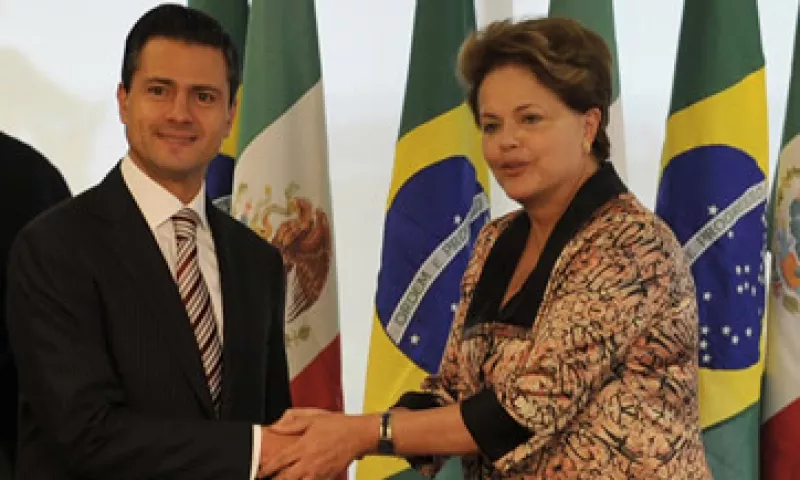 Los especialistas no dan muchas esperanzas en el campo de futbol, pero en la economía México puede aprovechar sus ventajas. (Foto: Cuartoscuro)