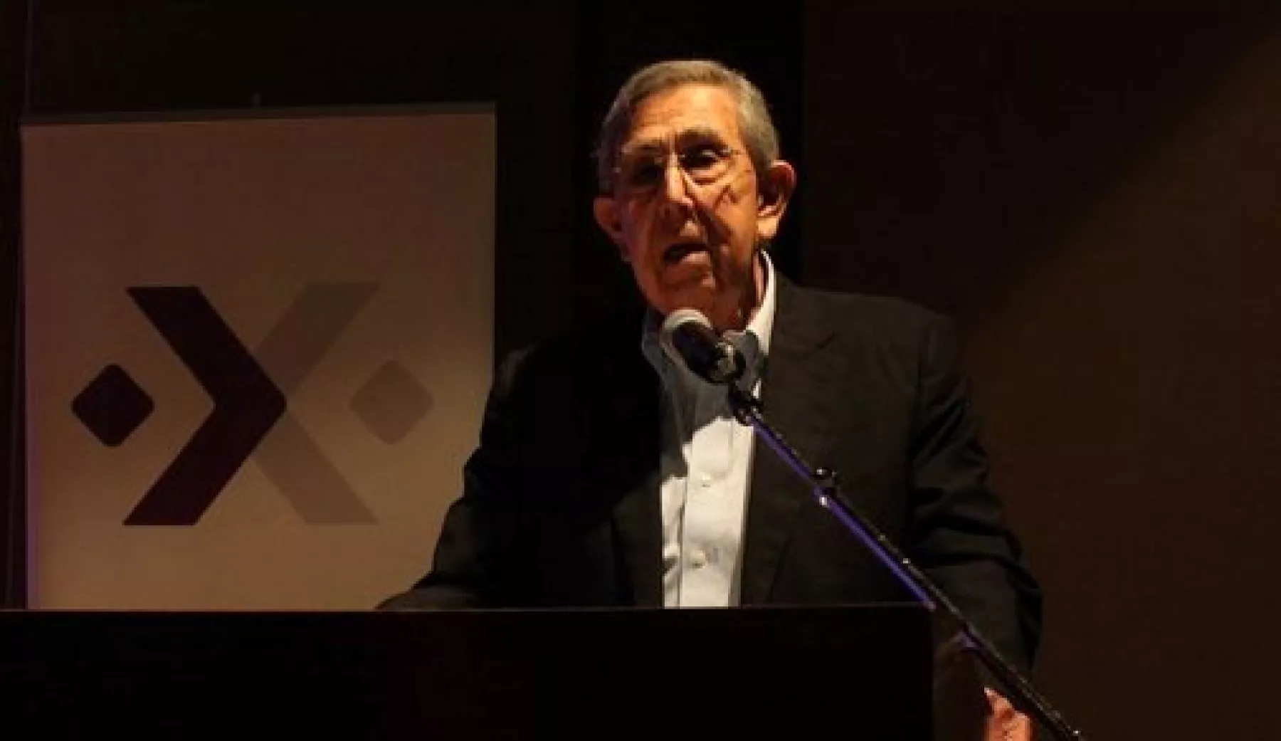 Cuauhtémoc Cárdenas critica falla institucional