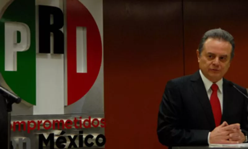 El presidente del PRI, Pedro Joaquín Coldwell, dijo que su partido apoya la iniciativa pero con cambios.  (Foto: Notimex)