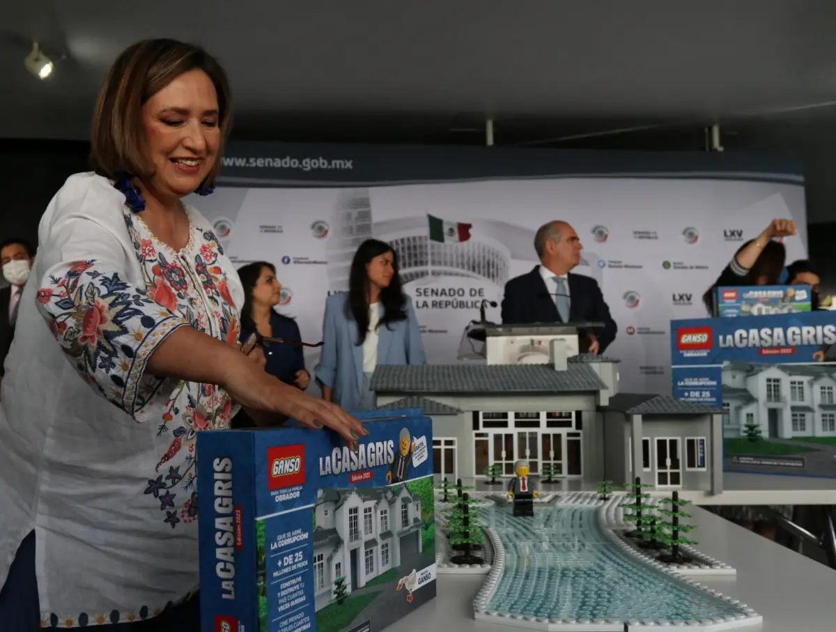 Aspecto de la maqueta de la Casa Gris que realizaron los  Senadores PAN