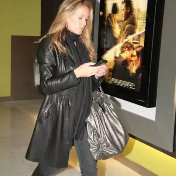 Gloria Calzada Y Paradas Continuas