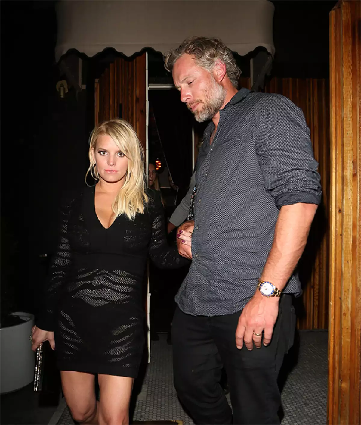 El vestido de Jessica dejaba ver su ropa interior.