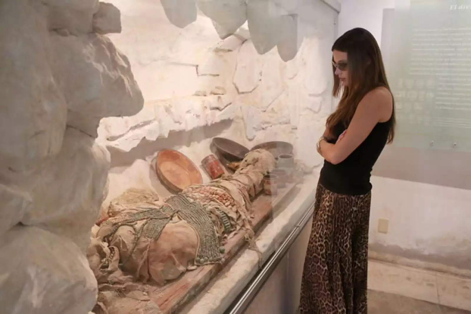 Sofía viajó acompañada de varios familiares, entre ellos su hijo Manolo y su novio Nick Loeb.