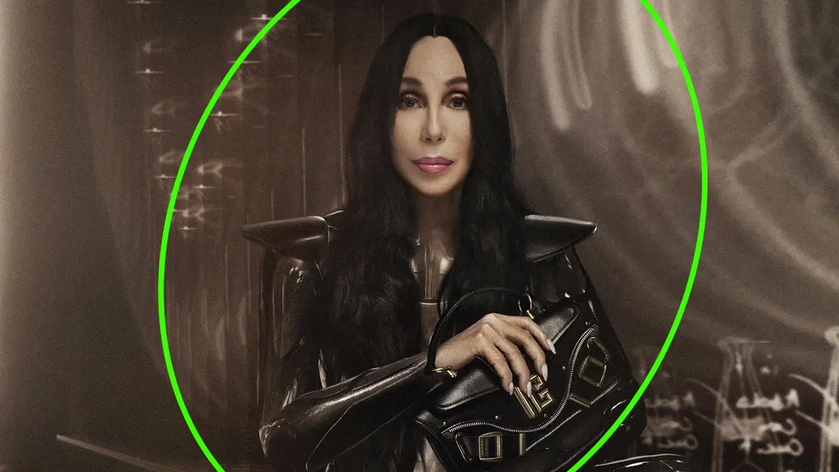 cher-balmain (1).jpg
