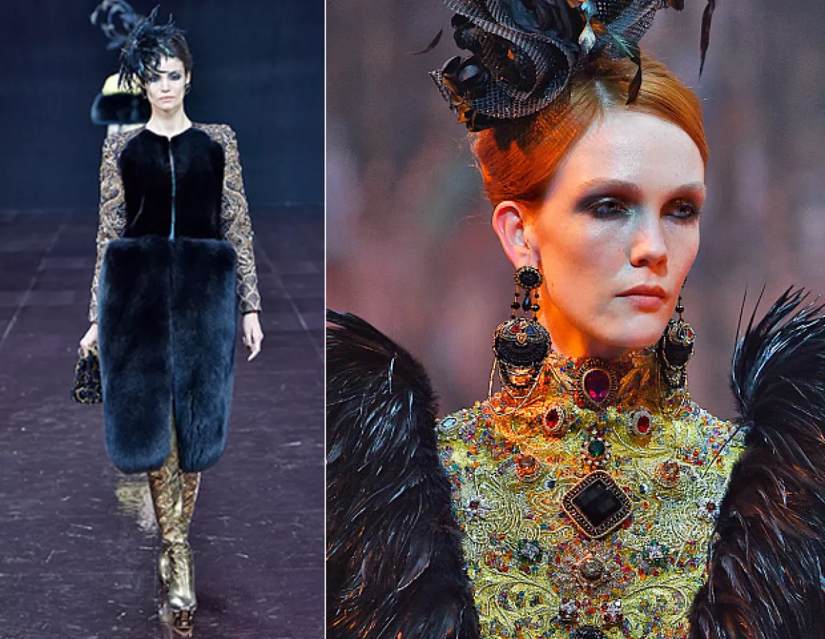 Sus prendas se caracterizan por ser muy extravagantes y ostentosas.