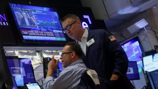 FED descarta rescate de empresas en Estados Unidos (Corredores de la bolsa de Nueva York, permanecen atentos a las declaraciones de  Jerome Powell, titular de la FED)
