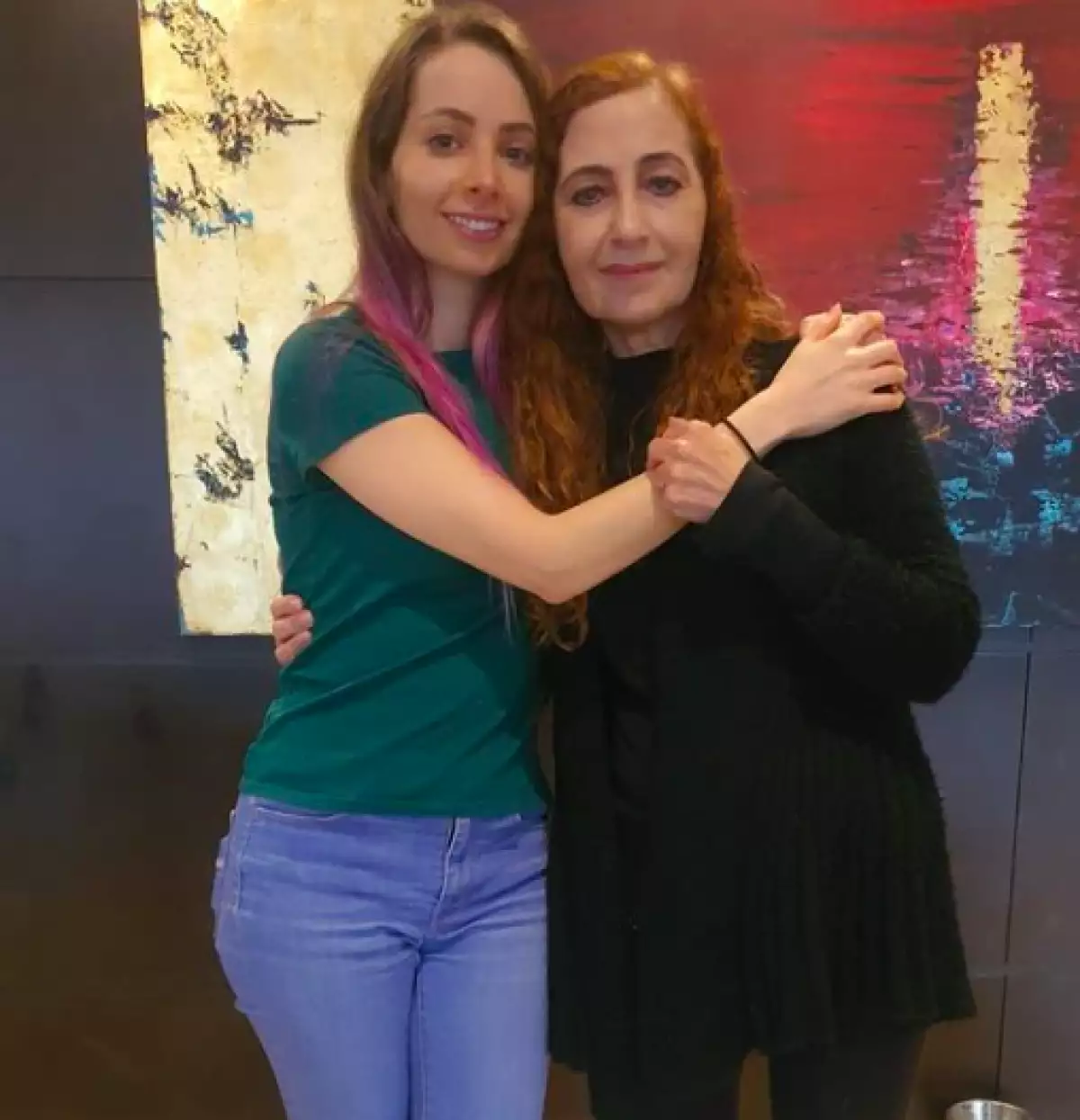 Yoseline Hoffman y Marina Badui.