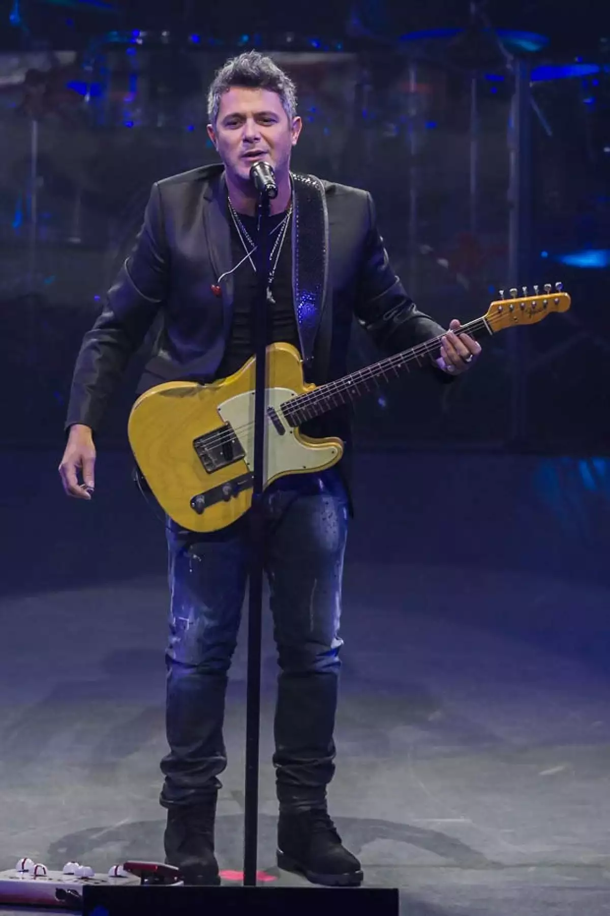 El cantante ofreció un par de conciertos en Guadalajara y la Ciudad de México.