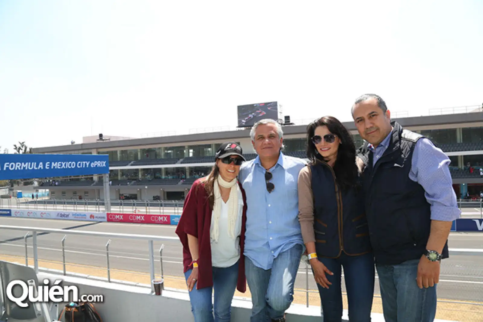 Laura Leal, Francisco Velázquez, Erika Farías y Edgar Genis