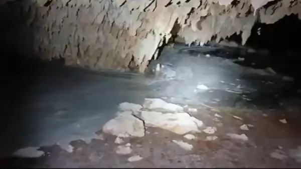 Un río de cemento del Tren Maya inunda cuevas en Quintana Roo