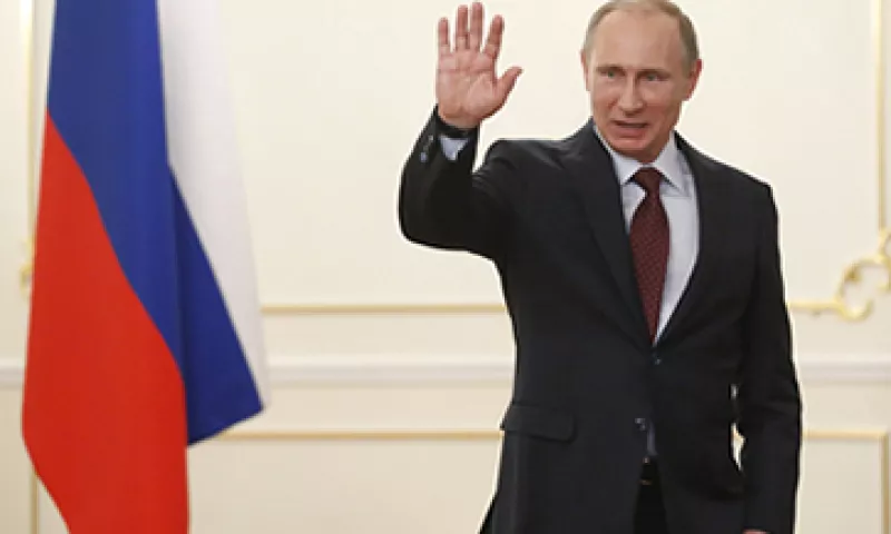 Gran Bretaña aplicará sanciones con el fin de disuadir al presidente ruso, Vladimir Putin. (Foto: Reuters)