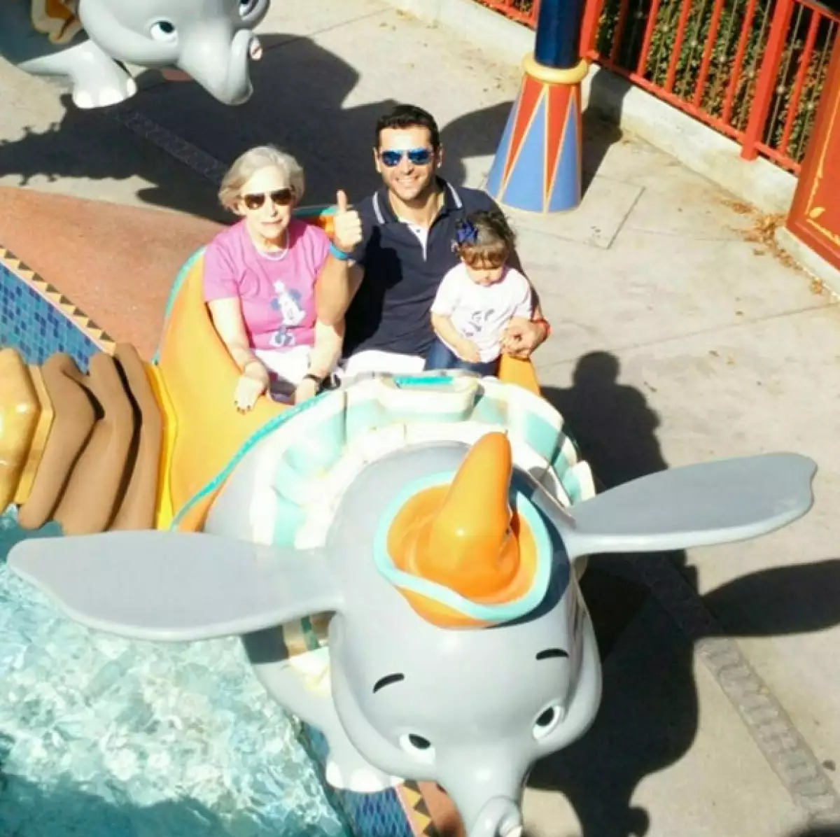 La mamá de Martín también los acompañó durante el viaje.