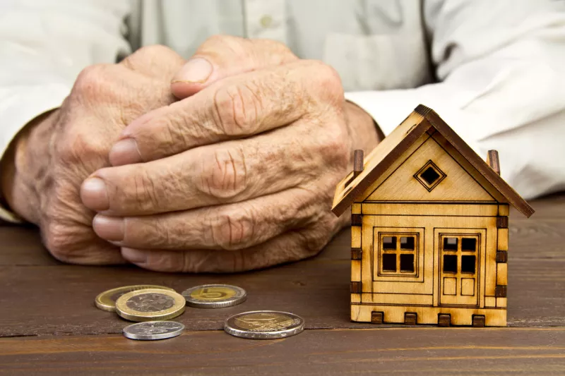 Casa - retiro - dinero