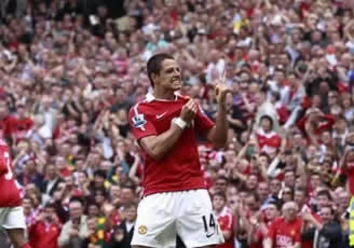 Javier Hernández ha marcado 20 goles con el Manchester United en la temporada, y podría coronarse en la Liga Premier el próximo sábado. (Foto: Notimex)