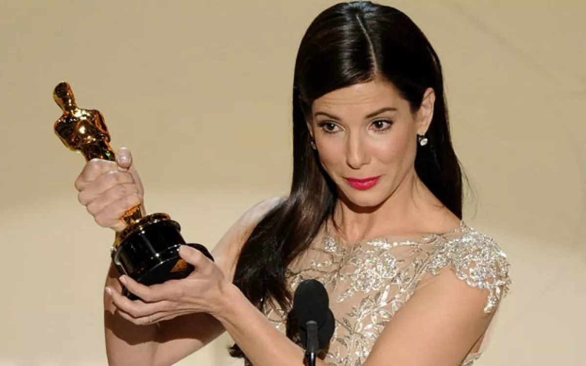 Sandra Bullock se alzó como triunfadora de la categoría Mejor Actriz.