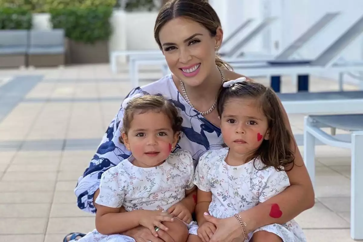 Jacky Bracamontes