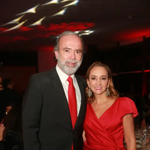 bosco-de-la-vega-claudia-ruiz-massieu