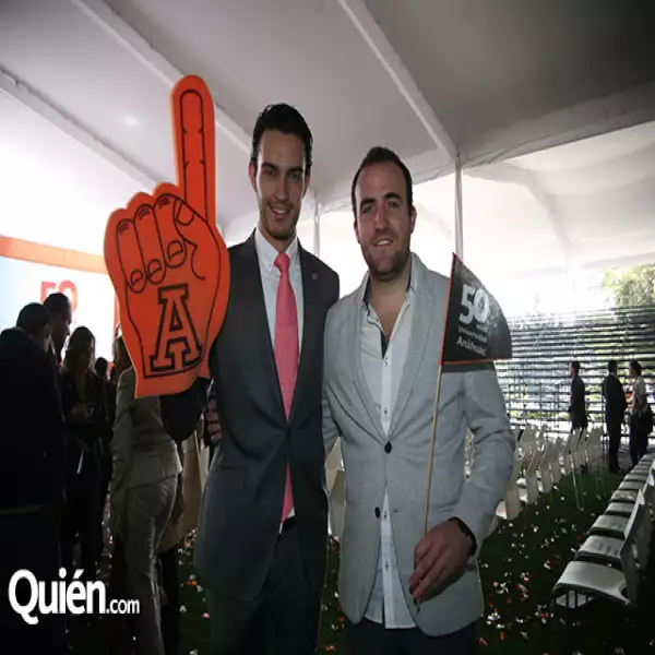 Carlos García, Iker Echeverria