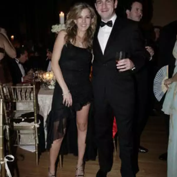 María del Carmen Chávez, Neal Tritton