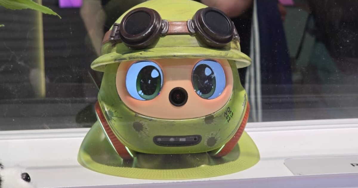 ROBOTS PARA MASCOTAS Y ARENEROS AUTOLIMPIABLES: LA TECNOLOGÍA INVADE EL HOGAR