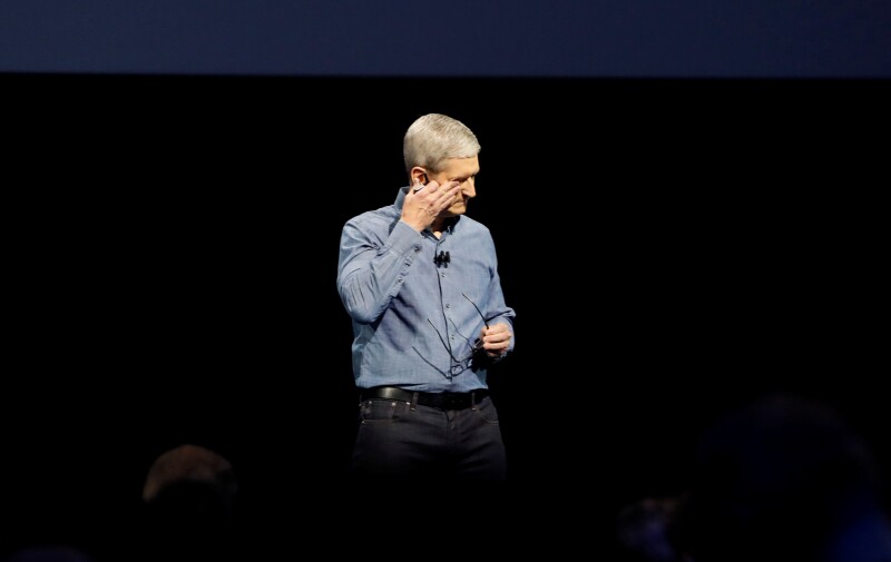 Mercados castigan a Apple