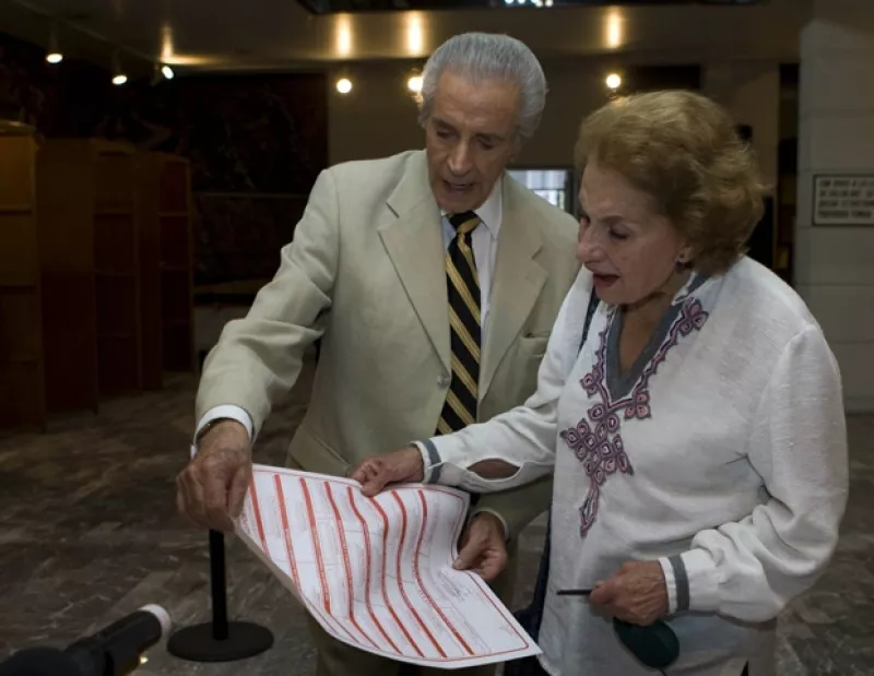 Después de haber logrado superar el cáncer de pulmón que padeció en 2011, el actor falleció hoy a las 20:00 horas, a sus 78 años de edad.