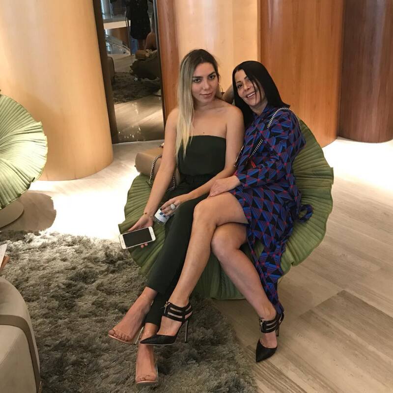 Alejandra GuzmÃ¡n y Frida SofÃ­a