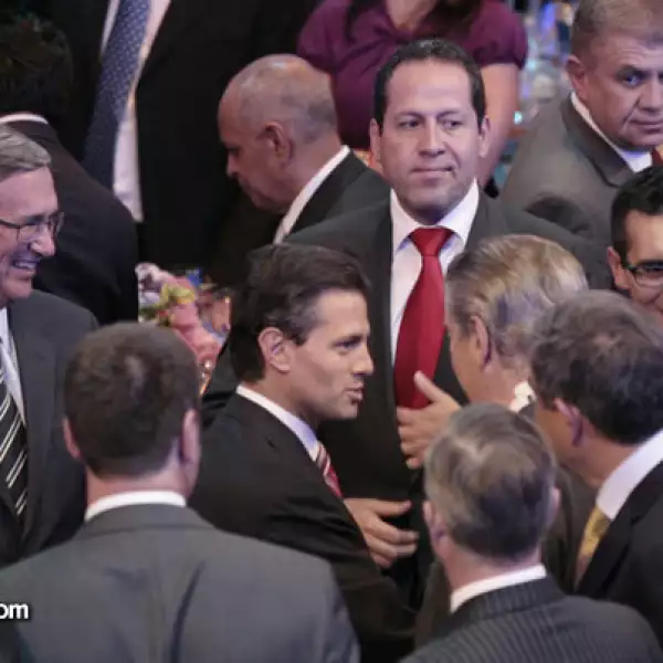 Ricardo Salinas Pliego,Enrique Peña Nieto,Eruviel Ávila
