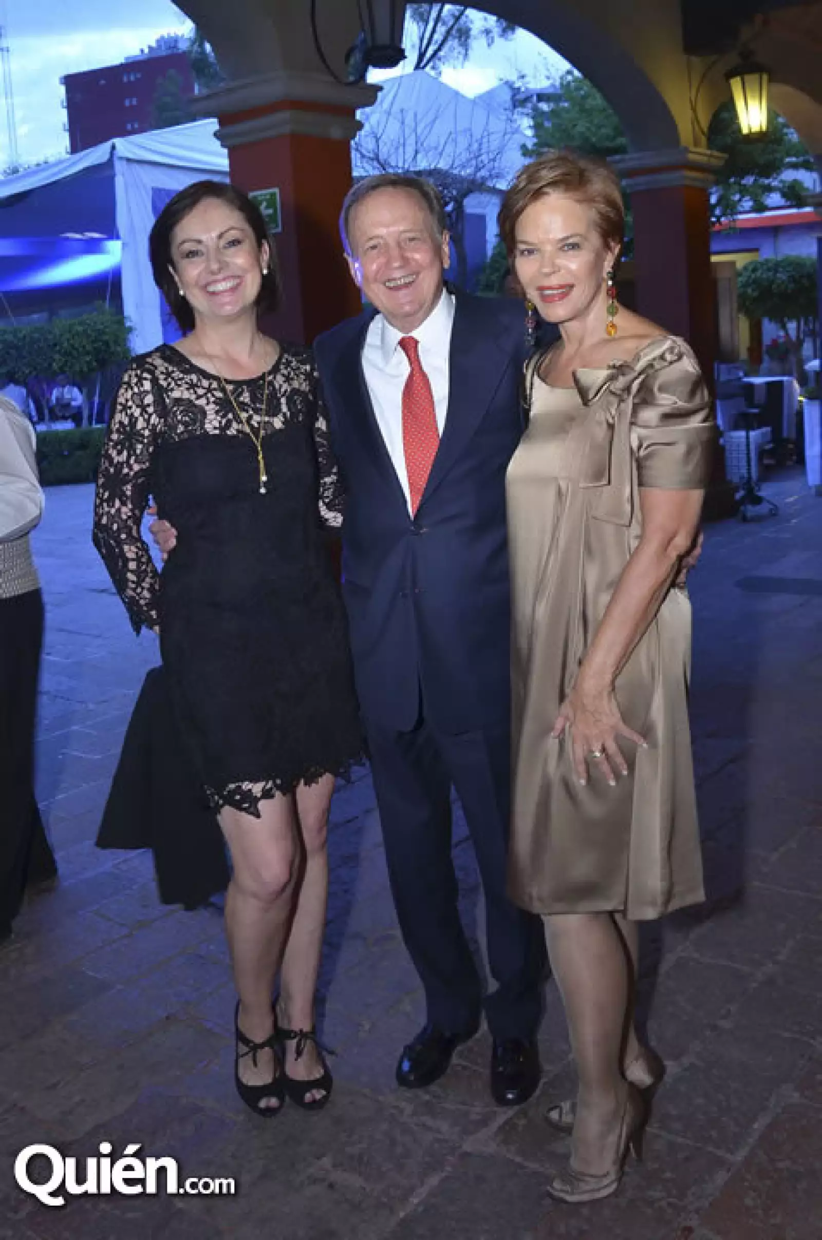 Maru Real, Billy Grim y Ana Luisa Lerdo de Tejada de Landucci