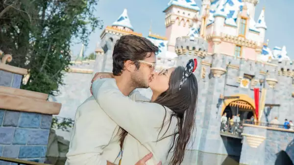 Diego Boneta y Renata Notni
