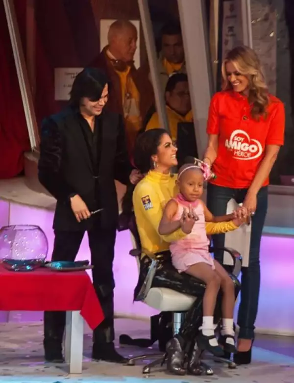 Lucero y Rebecca de Alba.