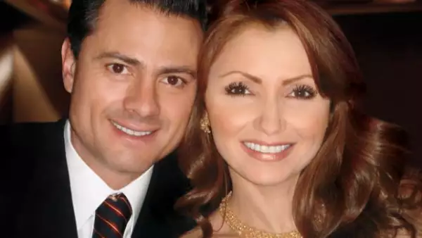 Fue durante el programa "Shalalá", que conduce Katia D´Artigues y Sabina Berman, que finalmente Enrique Peña Nieto aceptó andar de novio de Angélica Rivera.