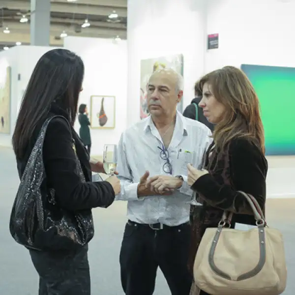 Lao Gabrielli, Mikki y Constaza McCluskey