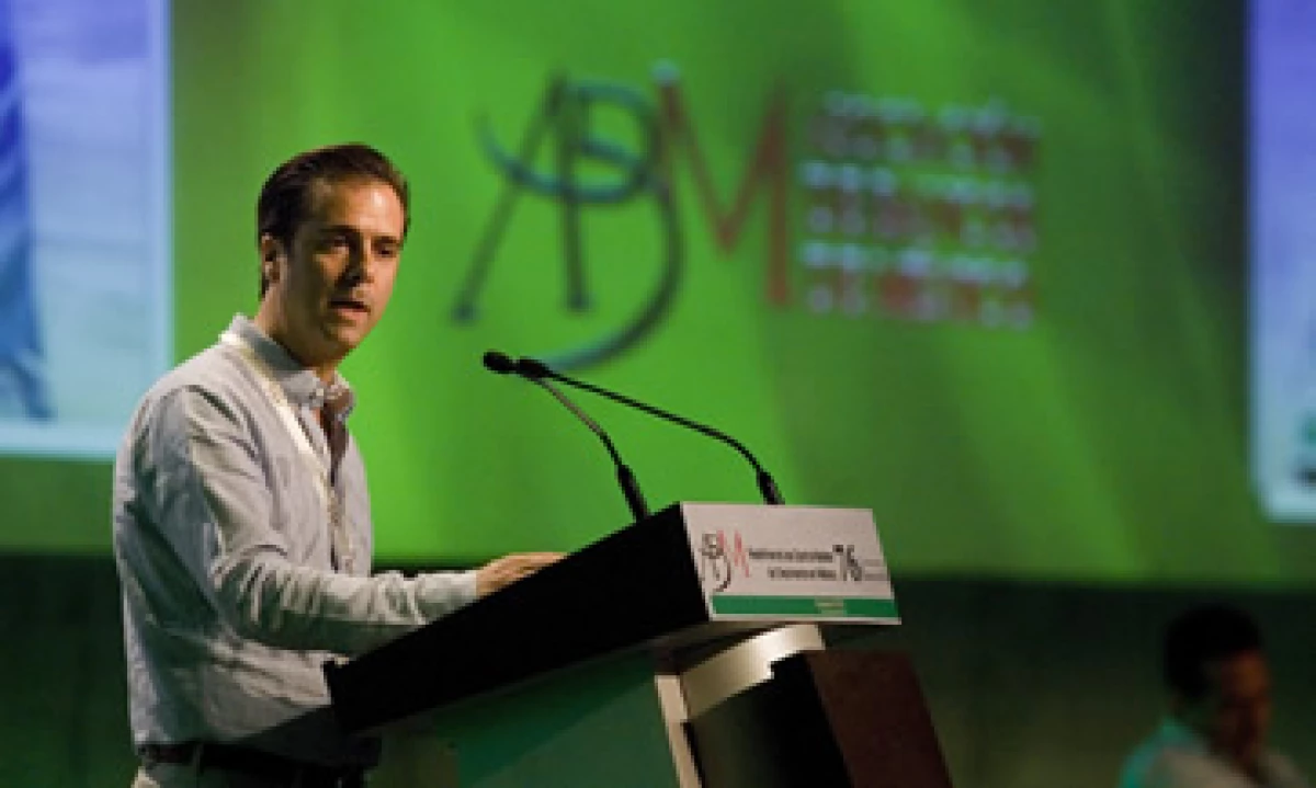 La educación financiera es y seguirá siendo una prioridad para la ABM, afirmó la institución que dirige Javier Arrigunaga. (Foto: Cuartoscuro)