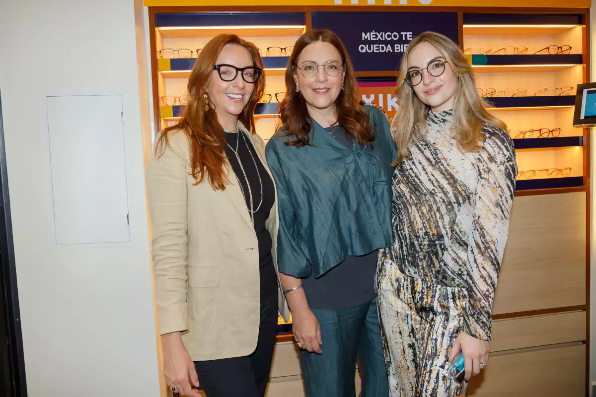 Ópticas Devlyn reinaugura su sucursal de Plaza Satélite