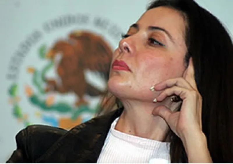 Lizette Clavel confesó que sus comapñeros del del Nuevo Grupo Aeronáutico le pidieron participar en el proceso. (Foto: Notimex)