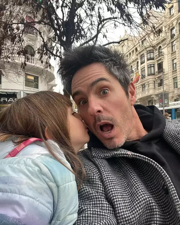 Mauricio Ochmann y su hija Kailani