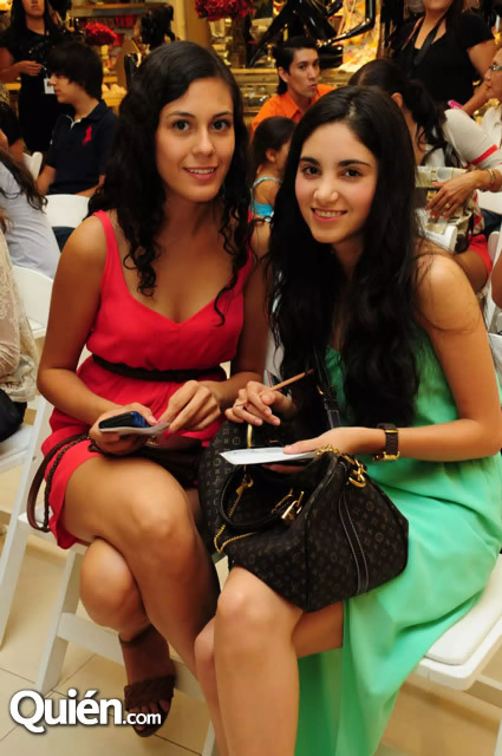 Aurora Bonilla y Karen Prado