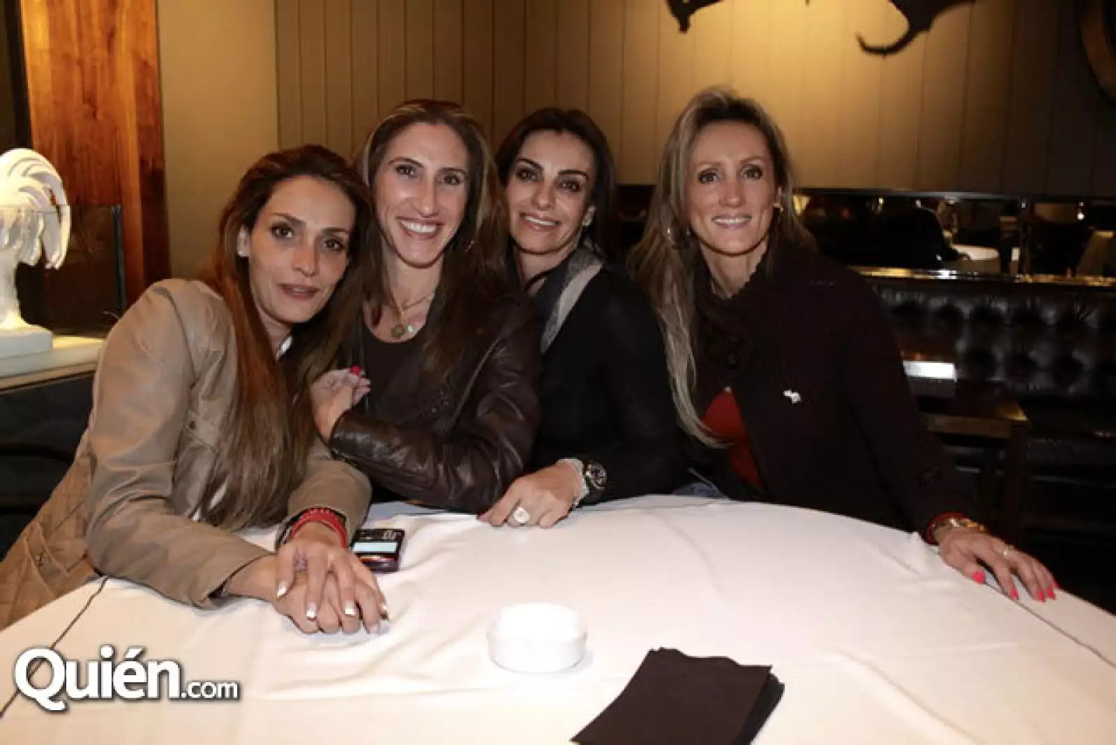 Veróniva Castap,Jenny Torreis,Margot Buzali,Elizabeth Feixas