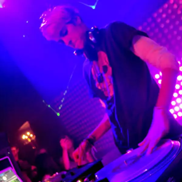 DJ Samantha Ronson
