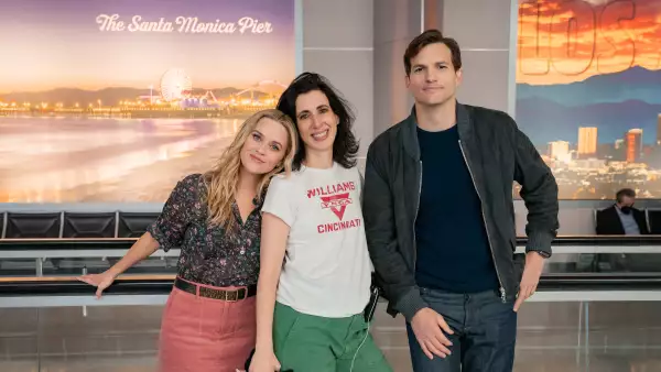 Reese Witherspoon, Aline Brosh McKenna y Ashton Kutcher